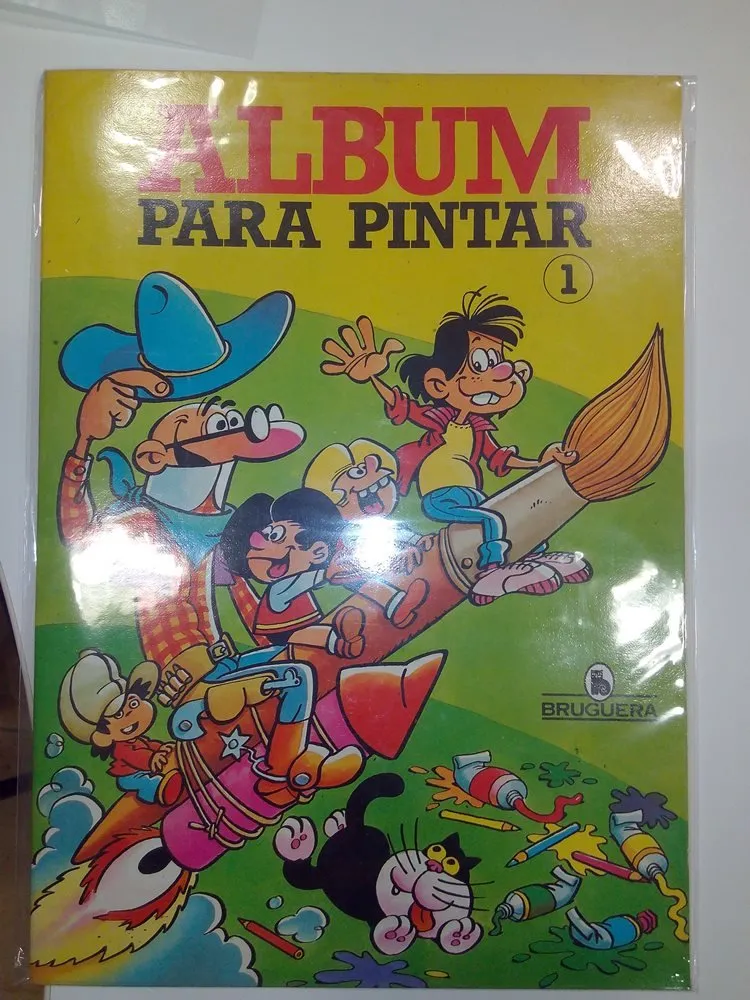 Album para pintar. Héroes infantiles