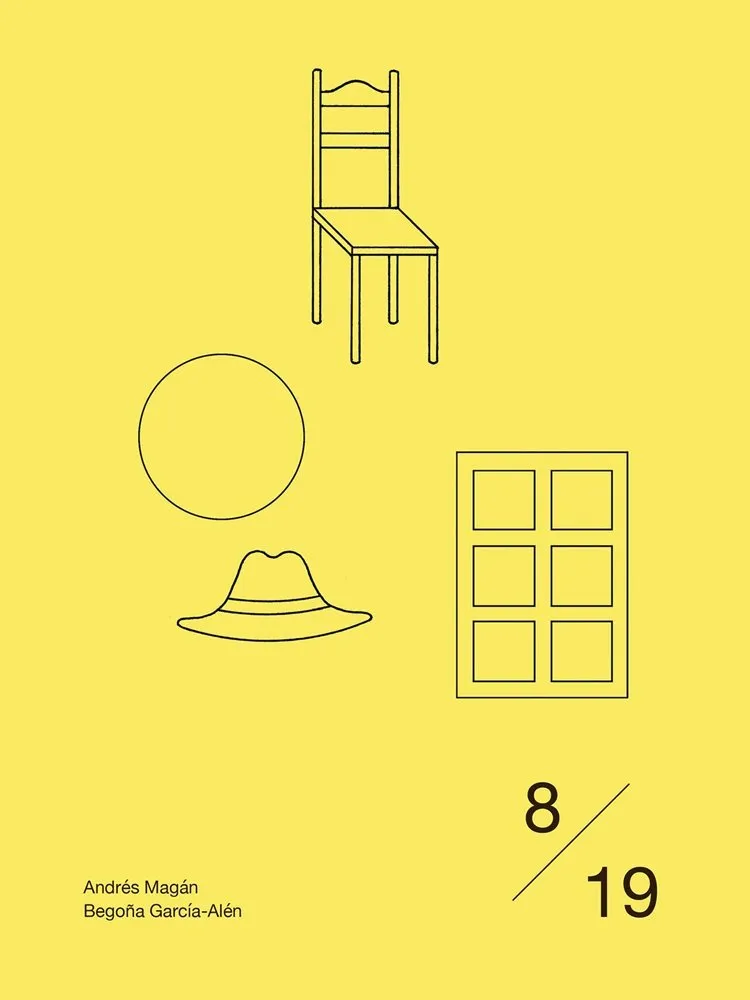Un sombrero, una ventana, una silla, un círculo