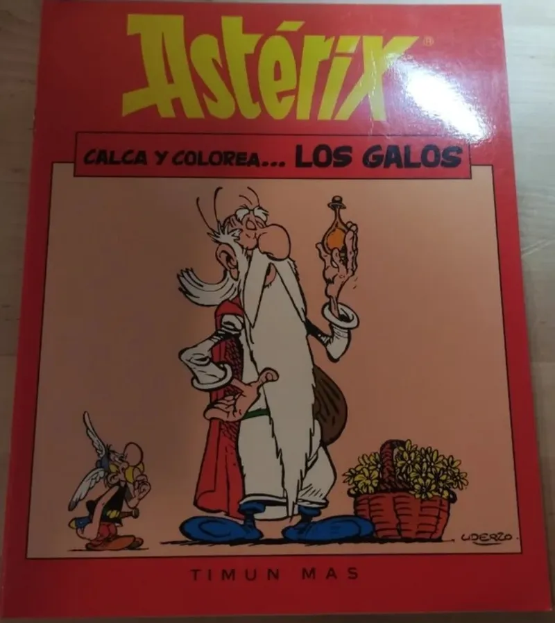 Astérix. Calca y colorea...